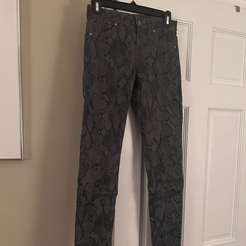 H&M Gray Snake Print Pants